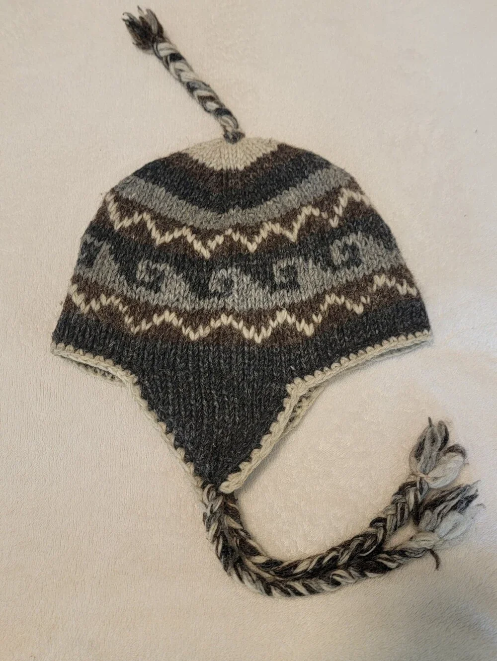 Nepal 100% Wool Fleece Lined Hat w Ear Flaps